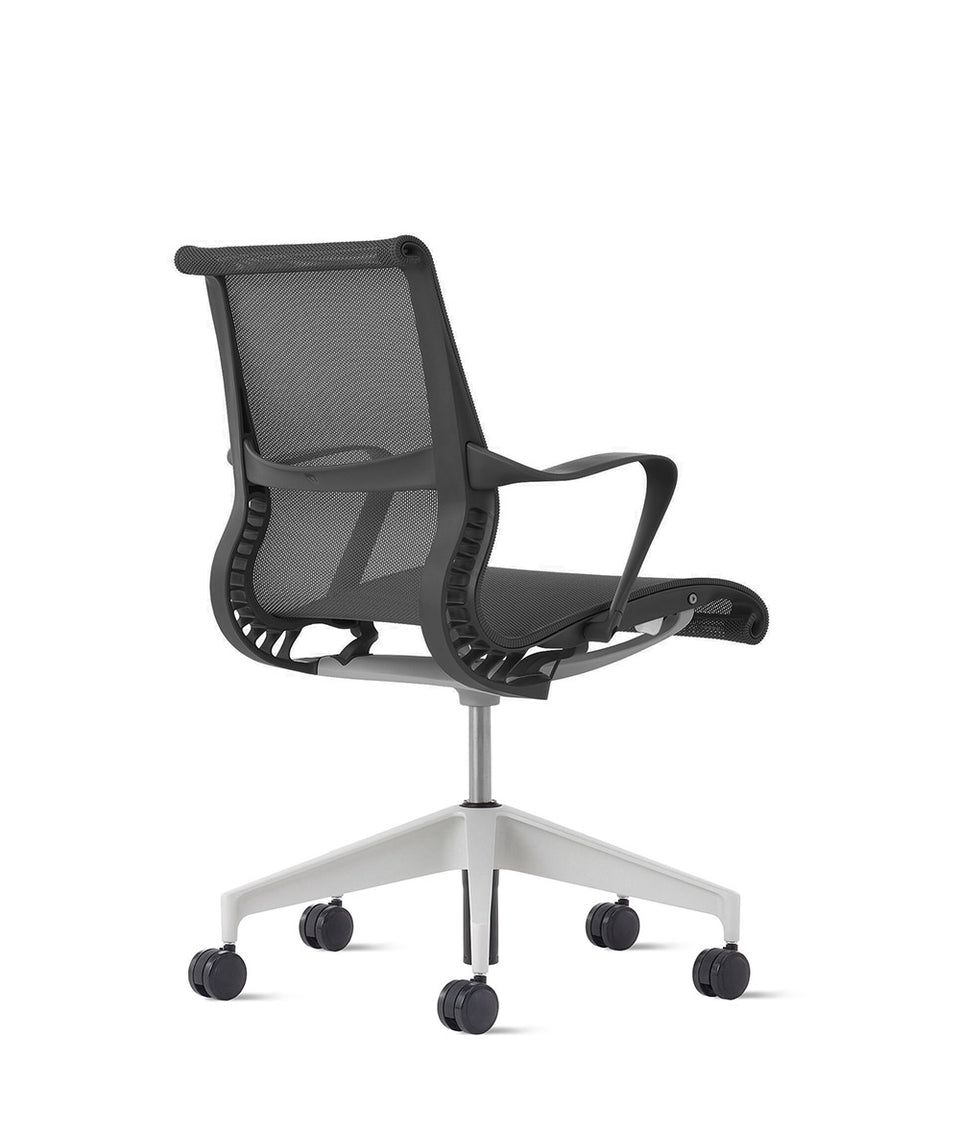 Normal Chair Fixed Setu Fixed Arms Chair | Herman Miller