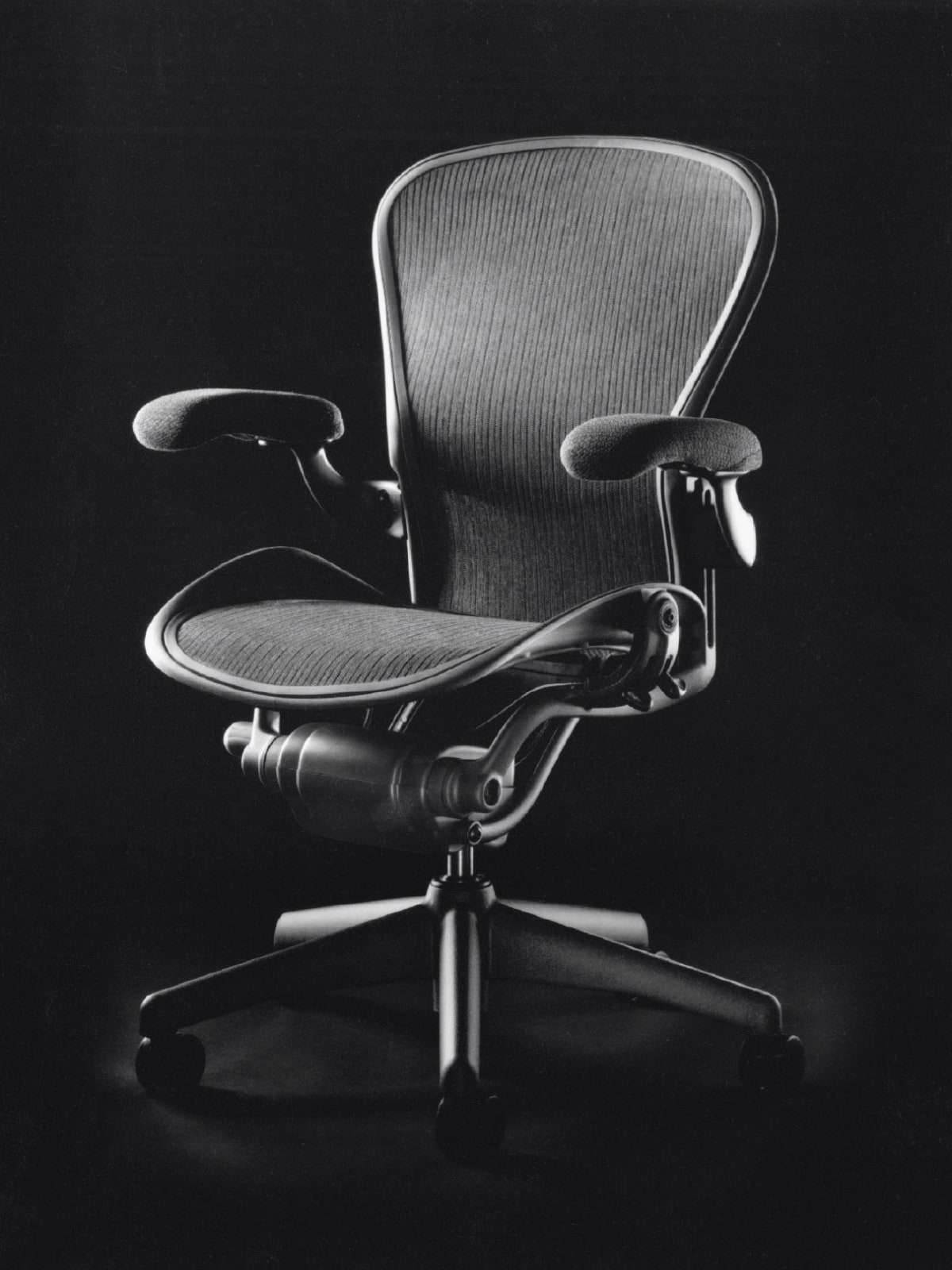 Photograph of Icon Herman Miller Aeron office chair in graphite