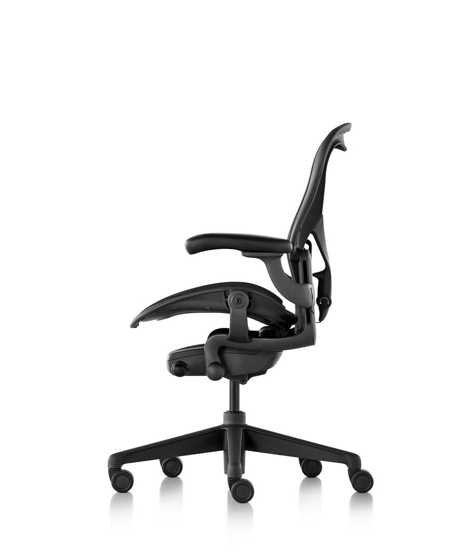Aeron Graphite/Graphite Office Chair